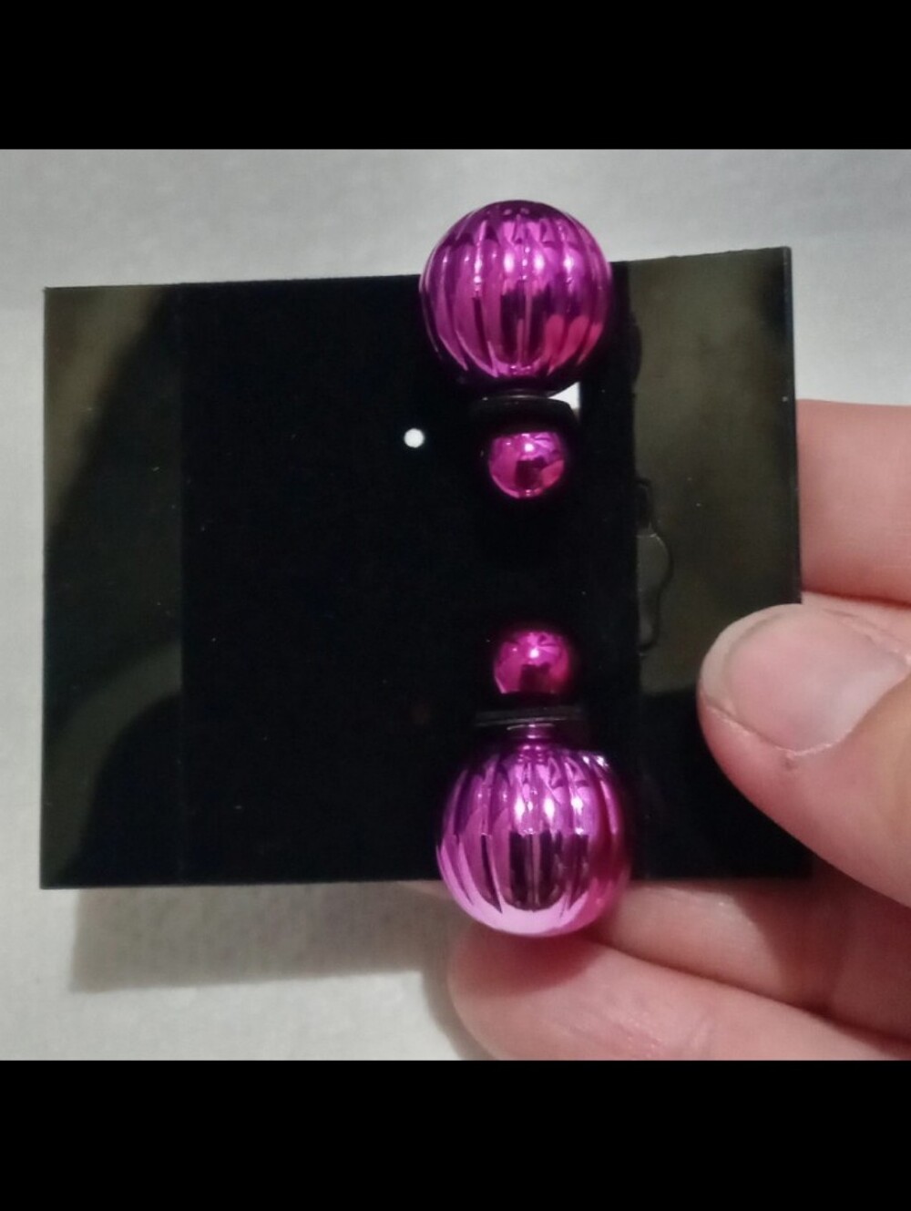 earrings - Picture 4 of 9